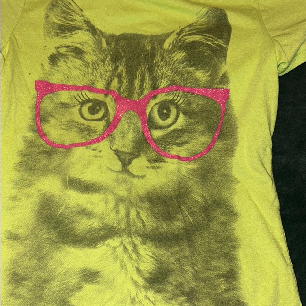 Yellow and Pink Cat T-shirt - Picture 3 of 3